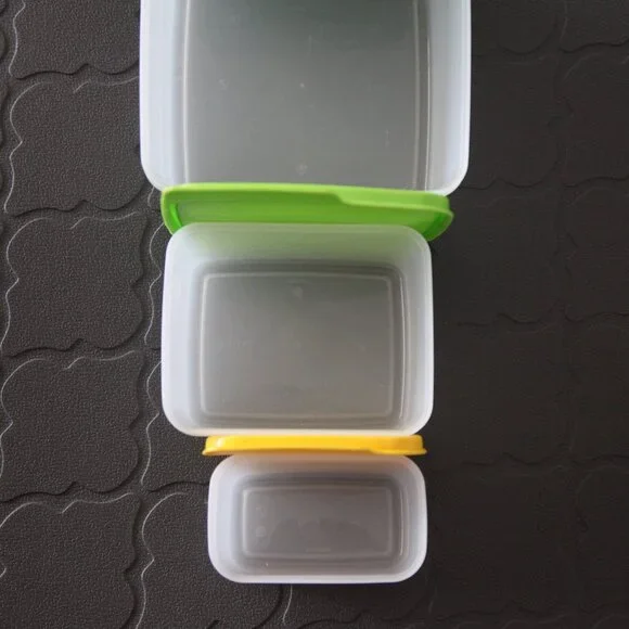 Tupperware Nesting Lunch Container Kit - Picture 8 of 10